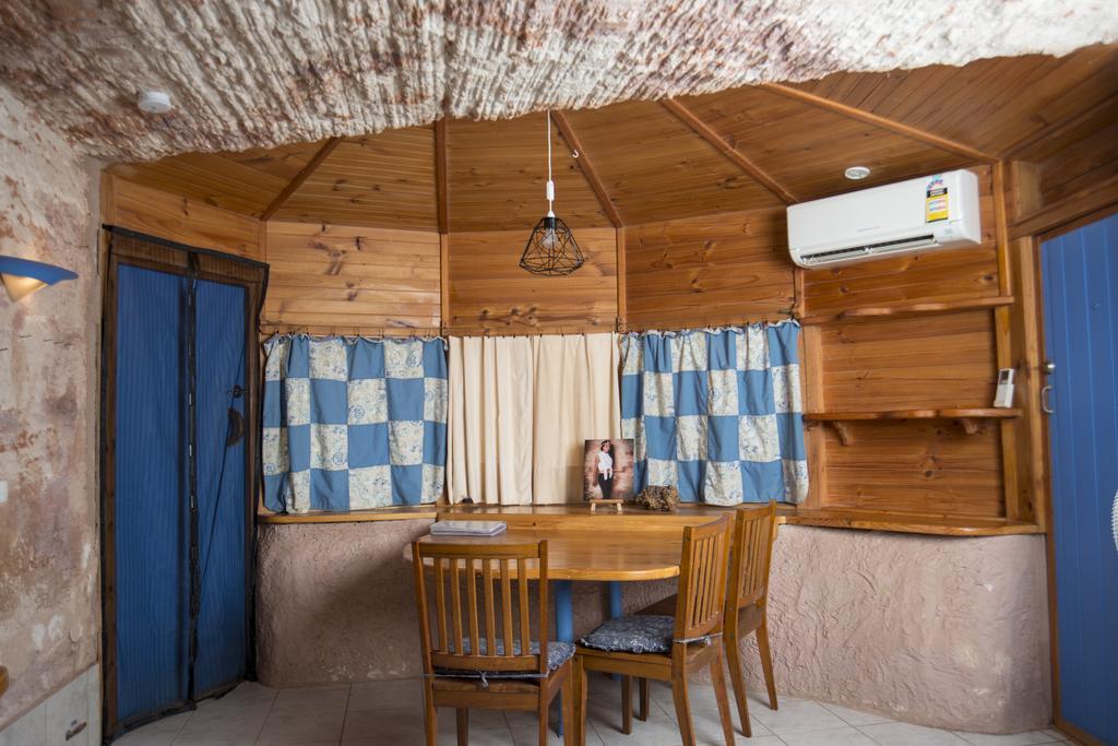 Ali'S Underground Studio Coober Pedy Bagian luar foto